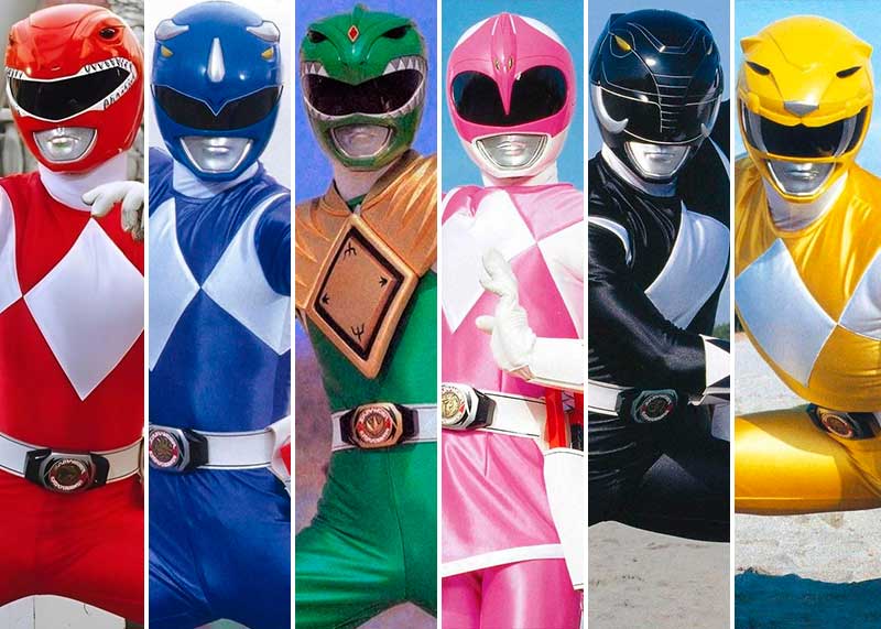 Los Power Rangers usando sus trajes característicos.